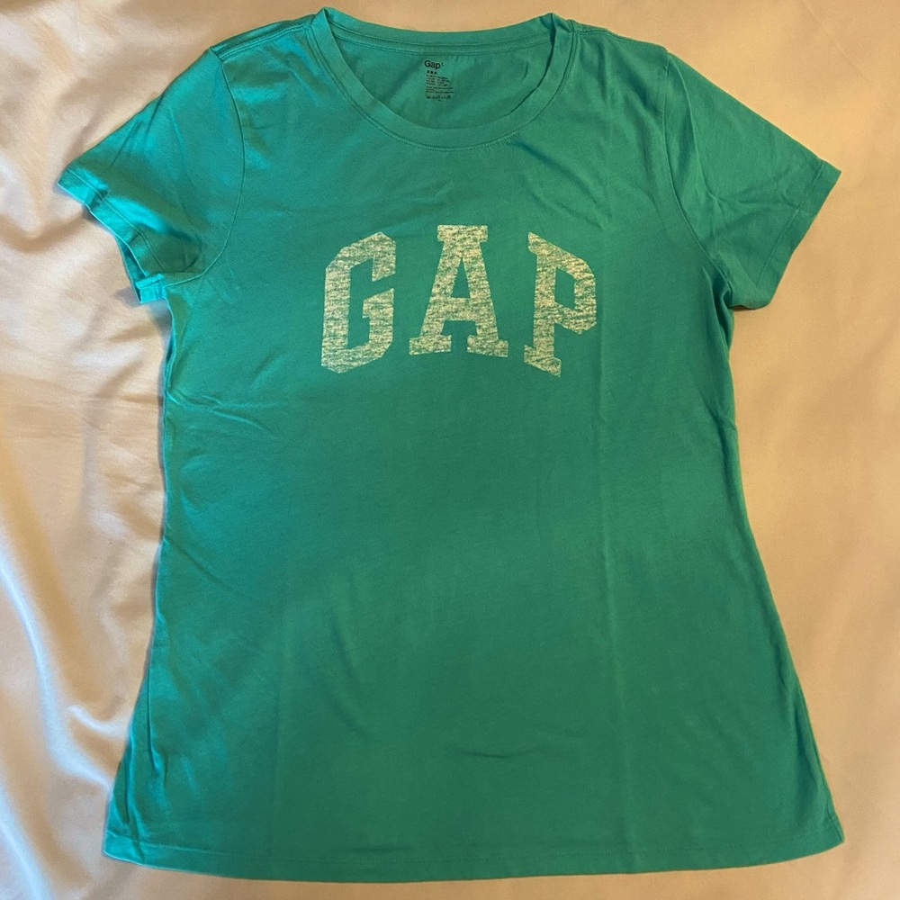Gap mine green logo tee shirt, size L